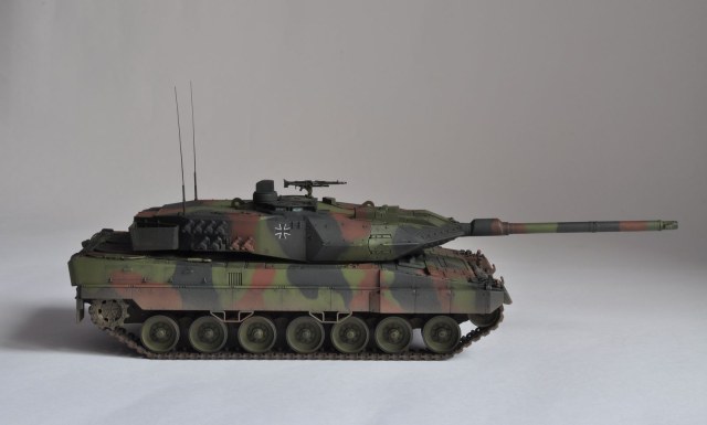 Leopard 2 A6
