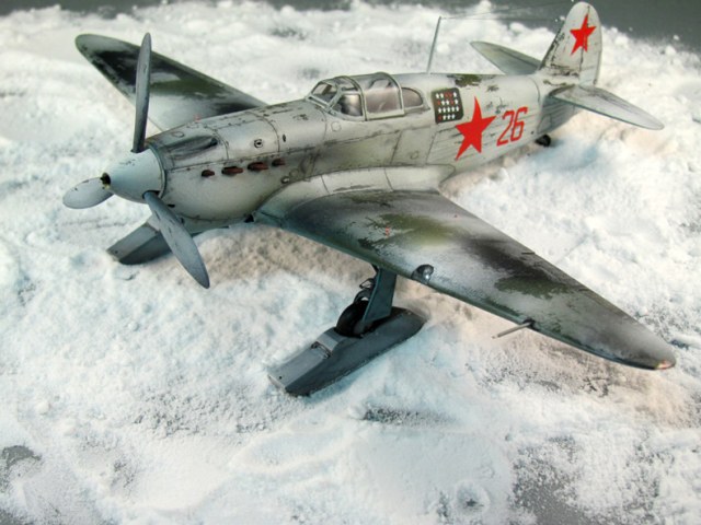 Як-1 с взлетными лыжами