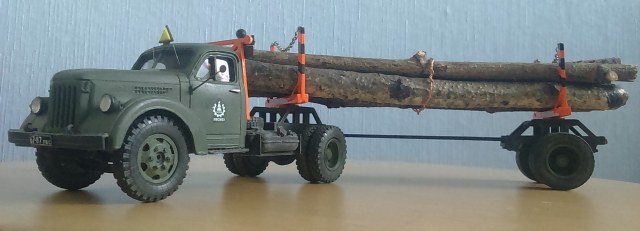 Хлыстовоз УралЗиС-355М с прицепом-роспуском