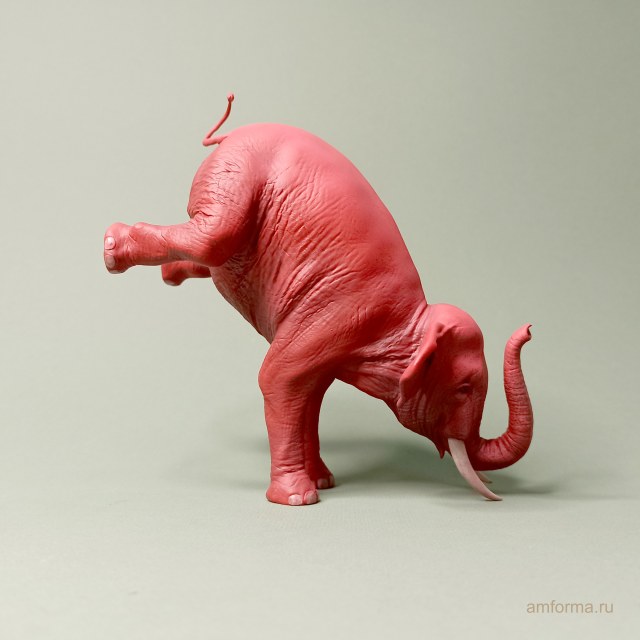 Красный слоник