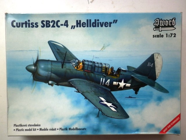 Curtiss SB2C-4 "Helldiver"