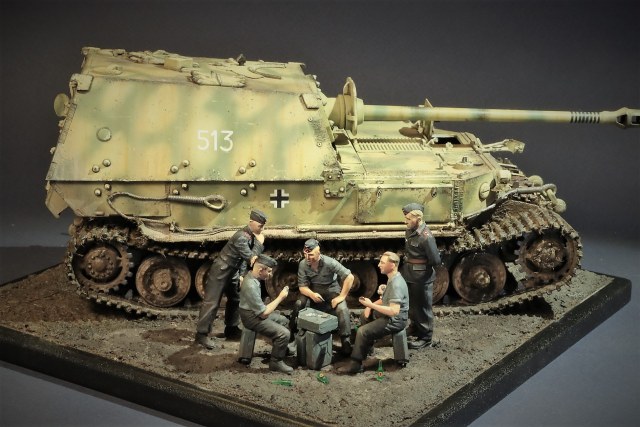 Карты, пиво, 88-мм ствол (САУ Sd.Kfz.184 "Фердинанд")