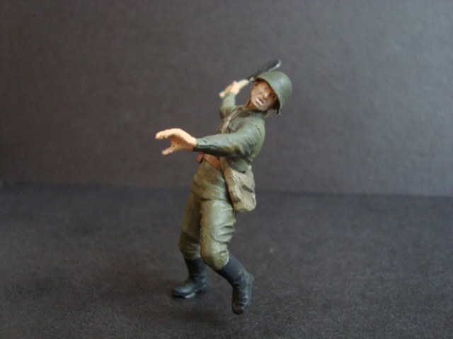 Фигурки фирмы МВ