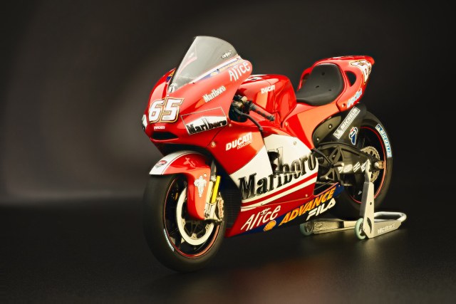 Ducati Desmosedici GP04