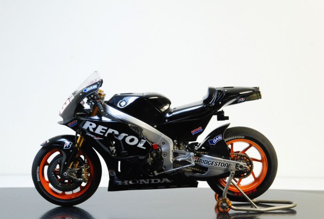 Repsol HONDA RC213V No.93 M.Marque's 1:12