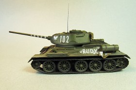 T-34-85 "RUDY" 1/72