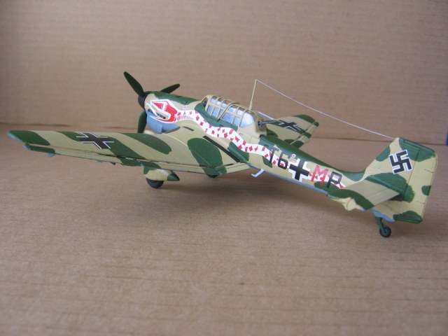 Немецкий пикирующий бомбардировщик Ju-87 B2