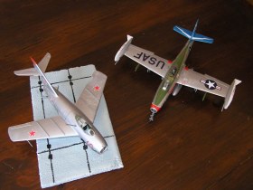 МиГ-15бис и F-84G Thunderjet