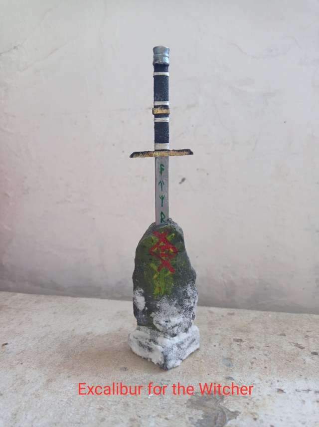 Excalibur на коленке