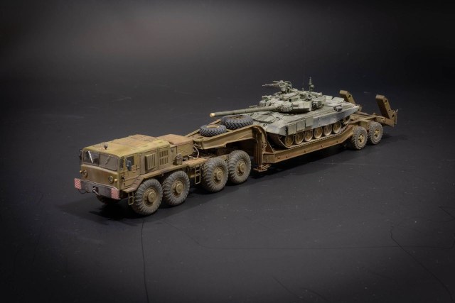 МАЗ-537 с п/п ЧМЗАП-5247г