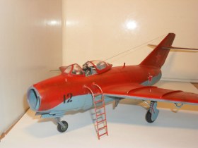 МиГ-15 БИС "Красная пятерка"