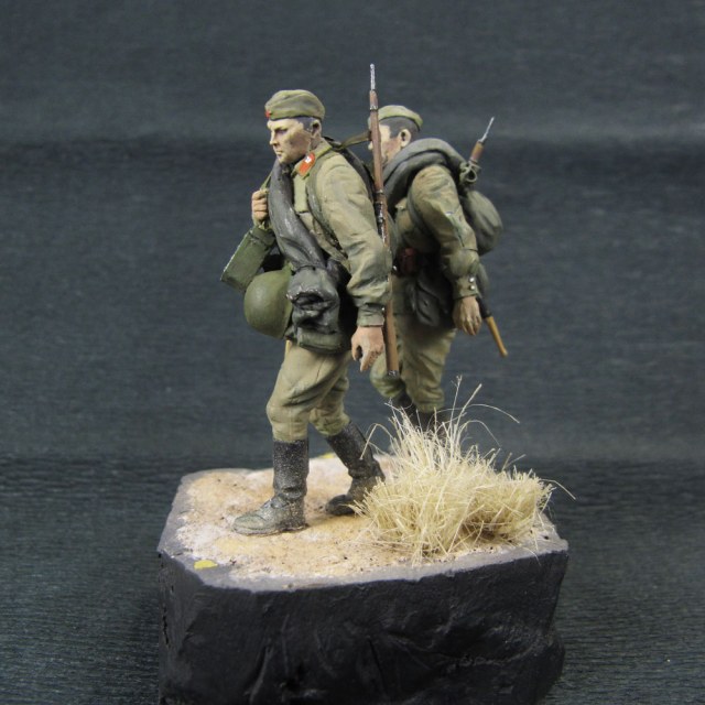 От героев былых времен не осталось уже имён