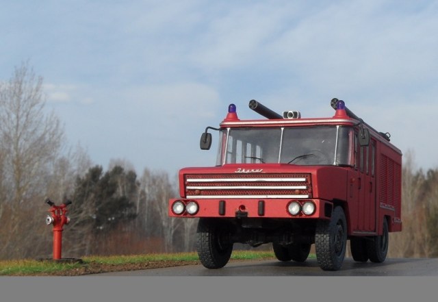 Пожарная автоцистерна Ikarus-526