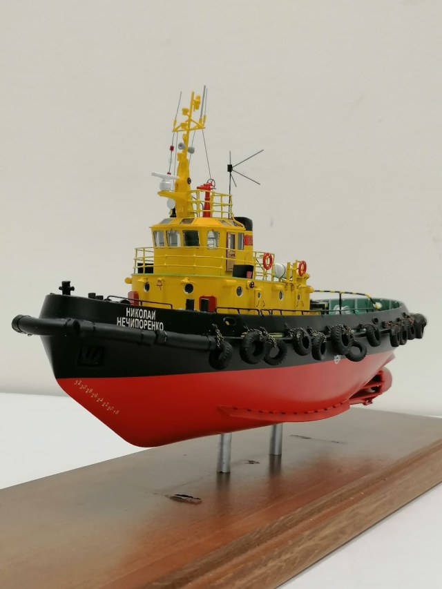 Буксир-кантовщик пр.498 "Сатурн"