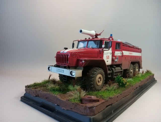 Урал-4320 АЦ-7,5-40