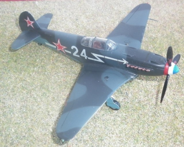 Як-3 "Нормандия -Неман" Ролана де ла Пуапа Осень1944г