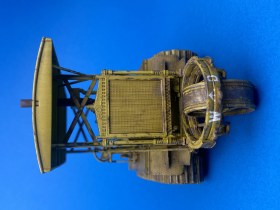 Трактор Holt 75