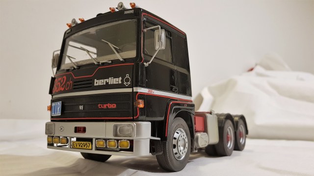 Седельный тягач Berliet R352ch (Франция)