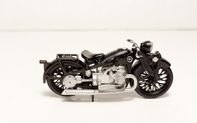 Мотоцикл BMW R11 1/43