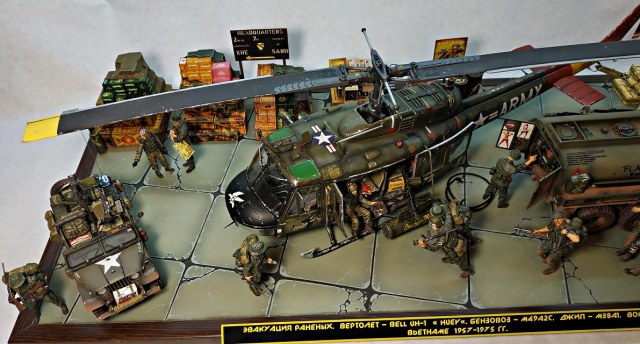 " Эвакуация раненых " вертолёт BeLL  UH-1 "HUEY" бензовоз-М49А2С, джип-М38А1. Война во Вьетнаме 1957-1975 гг.