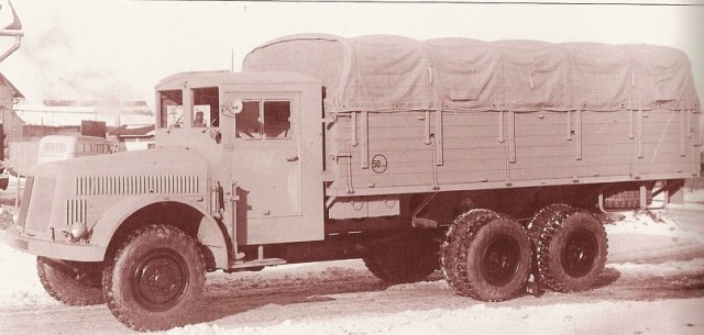 Tatra 111-8000 Einheitsführerhaus