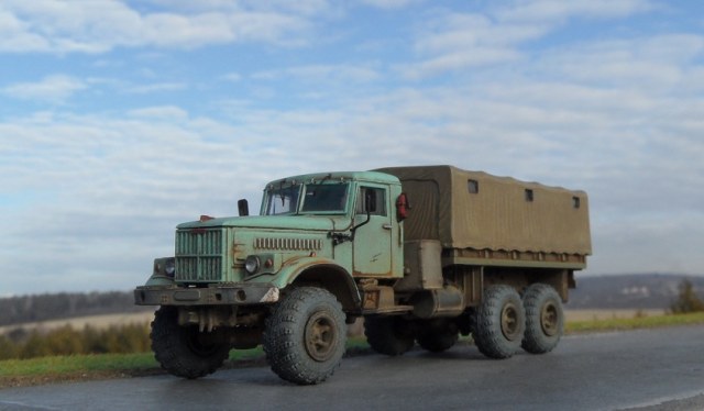 КРАЗ-255Б бортовой с тентом