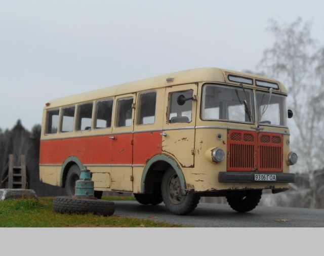 Автобус РАФ-251