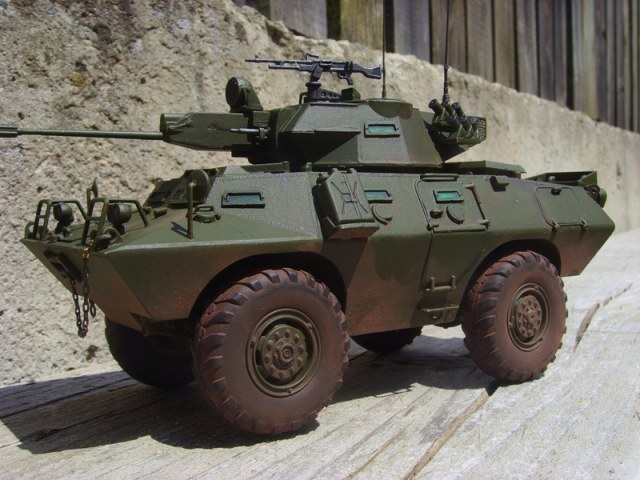 V-150 Commando w/20mm cannon