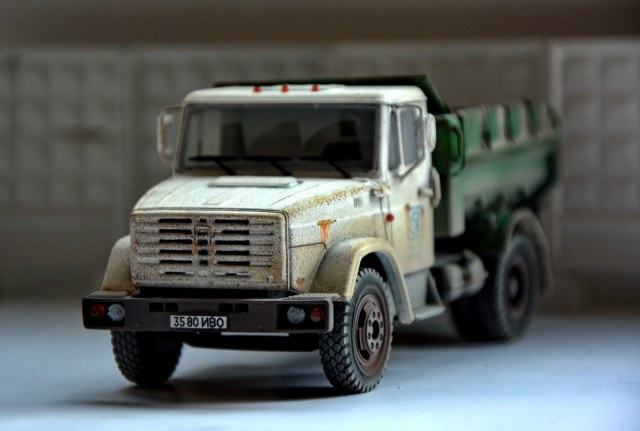 Самосвал ЗИЛ ММЗ 45085.