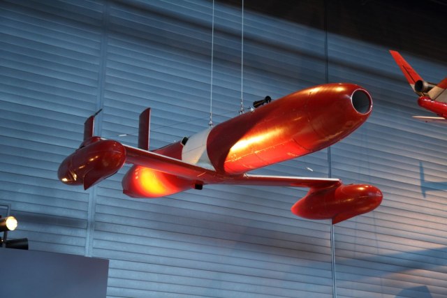 Аэрокосмический музей в Вашингтоне (международный аэропорт Даллес), США