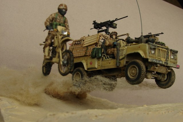 Полет на Басру (land Rover Defender W.M.I.K.)