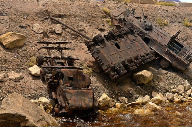 Добавлю жаркого солнца и света жизни в погибшую технику…