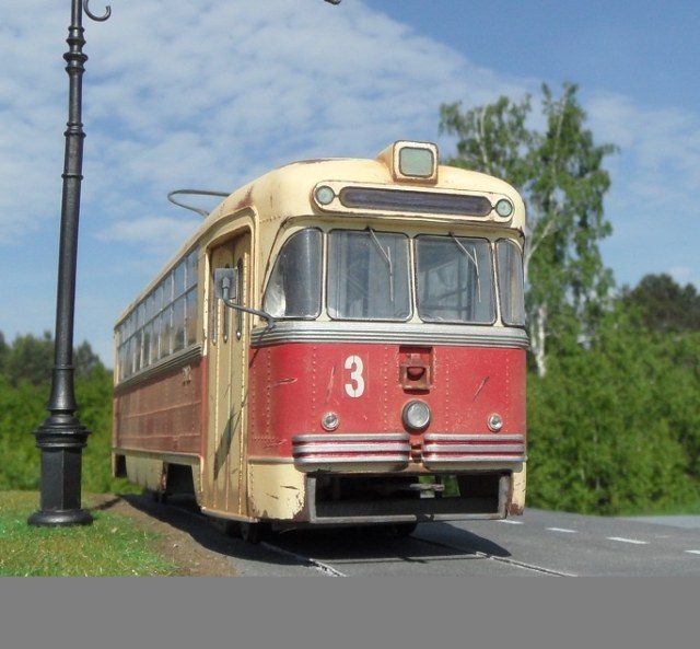 Трамвай РВЗ-6М2