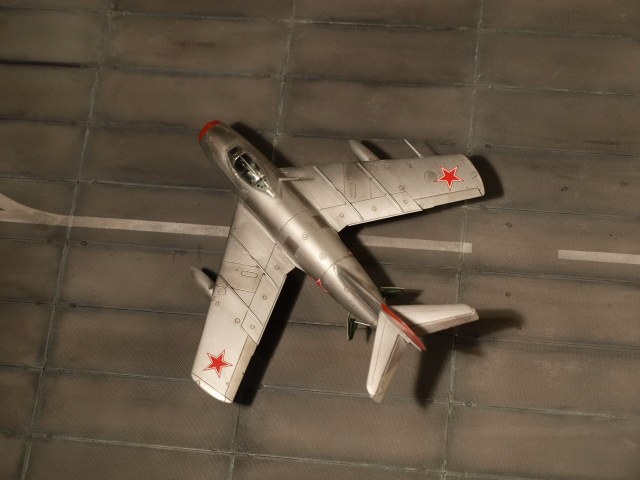 Миг-15бис, 1:72, HobbyBoss EasyKit