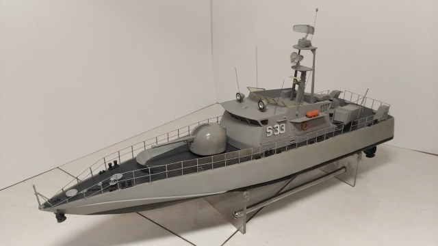 Ракетный катер SAR-33