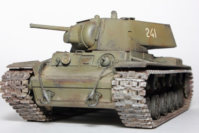 Советский тяжёлый танк КВ-1 обр. 1941 г. с орудием Ф-32