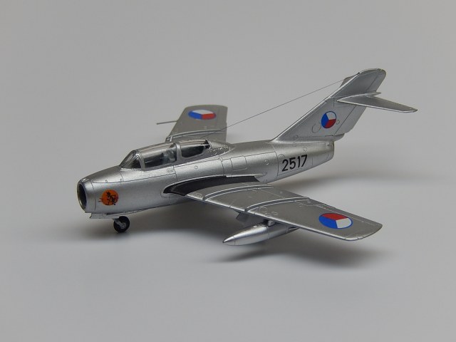МиГ-15 УТИ  1/144