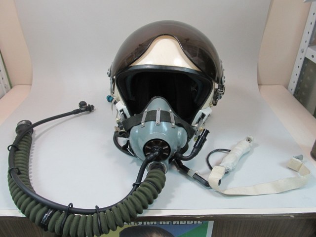 Защитный шлем летчика ЗШ-5а