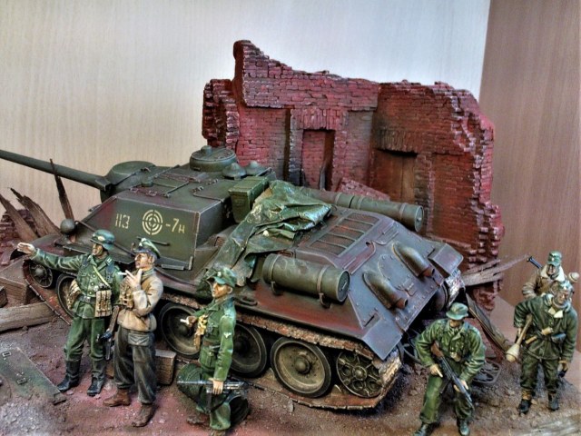 Су-100 и "фаустники"