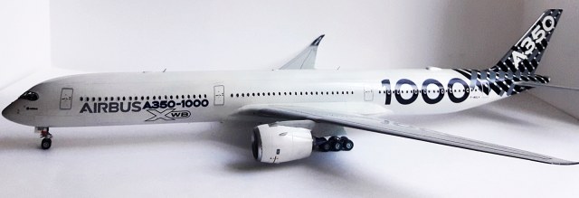 Airbus A-350 1000