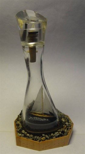 Яхта J-класса в бутылке. 1:1000