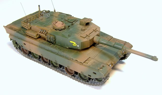 Японский танк тип90