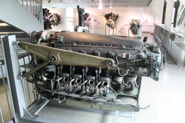 Двигатель Argus As 10