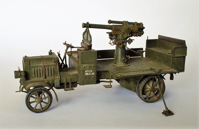 75-мм зенитная самоходная установка на базе тяжелого грузовика Itala X