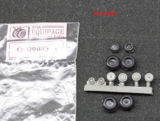 Краткий сравнительный обзор на наборы колёс (1/72) на Су-34