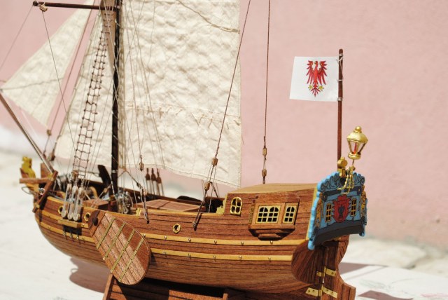 Holland yacht D'oro 1/80