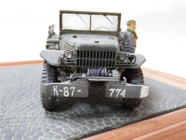 "додж три четверти"