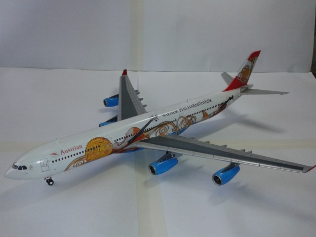 Авиалайнер Airbus А340 AUA-Wiener Phiharmoniker