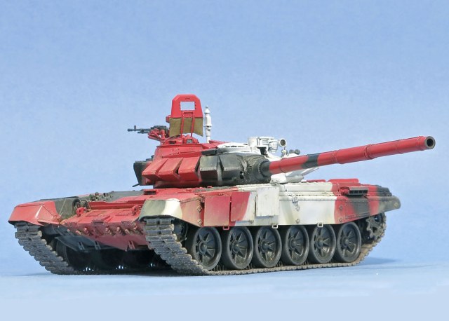 Российский ОБТ Т-72/90