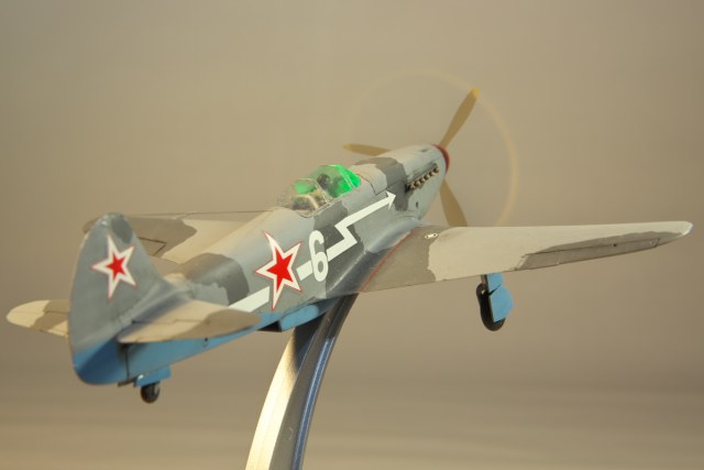 «Я, Як-3 - истребитель, мотор мой звенит».©